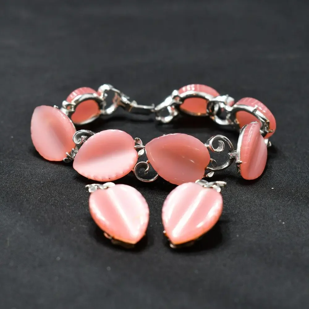 Lisner Pink Lucite Bracelet & Earrings Set Silver Tone 1950s Vintage Jewelry